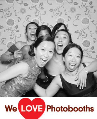 Estate at The Three Village Inn Photo Booth Image