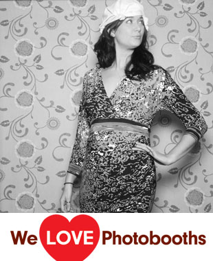 Estate at The Three Village Inn Photo Booth Image