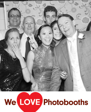 Estate at The Three Village Inn Photo Booth Image