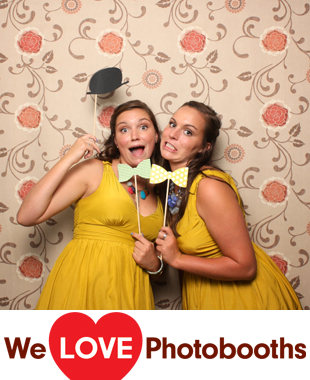 Full Moon Resort Photo Booth Image