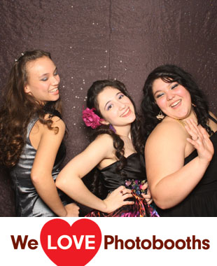 The Historic Old Bermuda Inn Photo Booth Image
