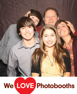 The Historic Old Bermuda Inn Photo Booth Image
