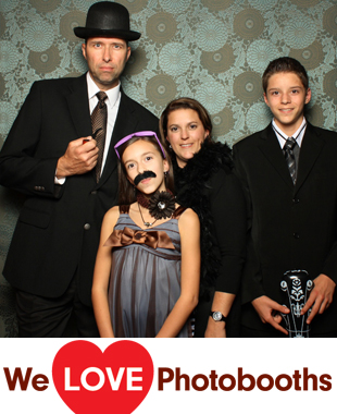 MyMoon Restaurant Photo Booth Image