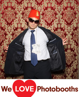 Galapagos Art Space Photo Booth Image