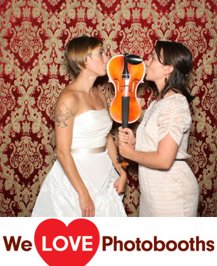 Galapagos Art Space Photo Booth Image