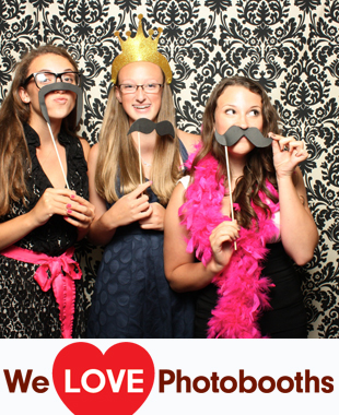 Holly Hedge Estate Photo Booth Image