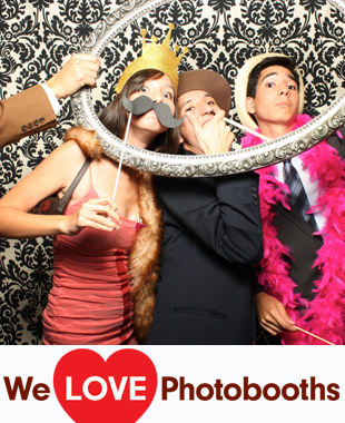 Holly Hedge Estate Photo Booth Image