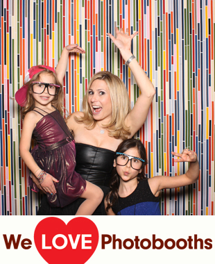 Glen Oaks Club Photo Booth Image
