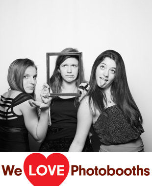 New York Marriott at the Brooklyn Bridge Photo Booth Image