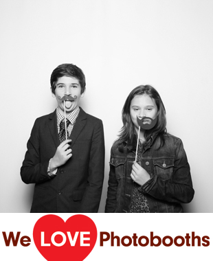 New York Marriott at the Brooklyn Bridge Photo Booth Image