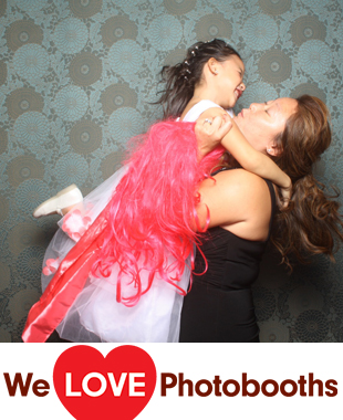 MUDAN BANQUET HALL (In the Queens Crossing Mall) Photo Booth Image