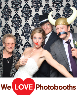The Inn at Millrace Pond Photo Booth Image