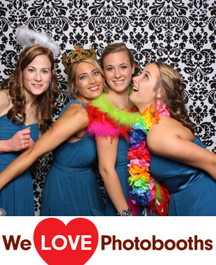 Land's End Catering Hall Photo Booth Image