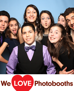 The Colonia Country Club Photo Booth Image
