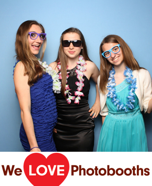 The Colonia Country Club Photo Booth Image
