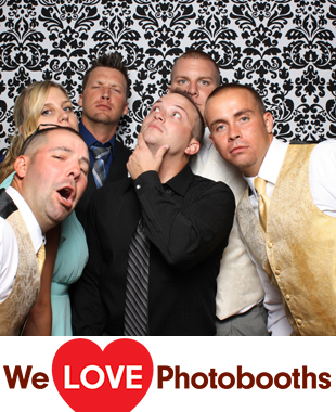 The Rockwood Carriage House Photo Booth Image