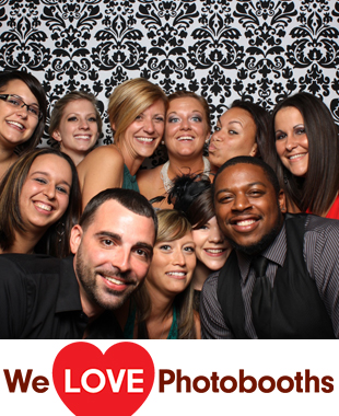 The Rockwood Carriage House Photo Booth Image
