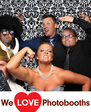 The Rockwood Carriage House Photo Booth Image