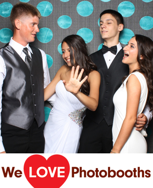 Carlyle on the Green Photo Booth Image