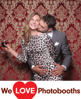 Metropolitan Building Photo Booth Image