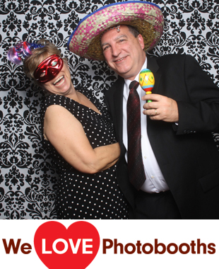 The Historic Old Bermuda Inn Photo Booth Image