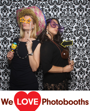 The Historic Old Bermuda Inn Photo Booth Image