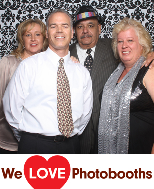 The Historic Old Bermuda Inn Photo Booth Image