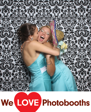 The Historic Old Bermuda Inn Photo Booth Image