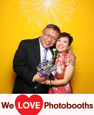 Overlook Lodge Photo Booth Image