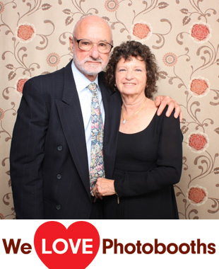 Windows on the Water at Surfrider Beach Club Photo Booth Image