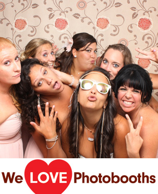 Windows on the Water at Surfrider Beach Club Photo Booth Image