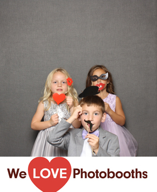 The Breakers on the Ocean Photo Booth Image