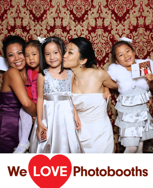 Round Hill House Photo Booth Image