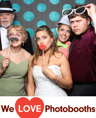 Diamond Mills Hotel And Tavern Photo Booth Image