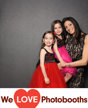Belle Voir on the Delaware at The Pen Ryn Estate Photo Booth Image